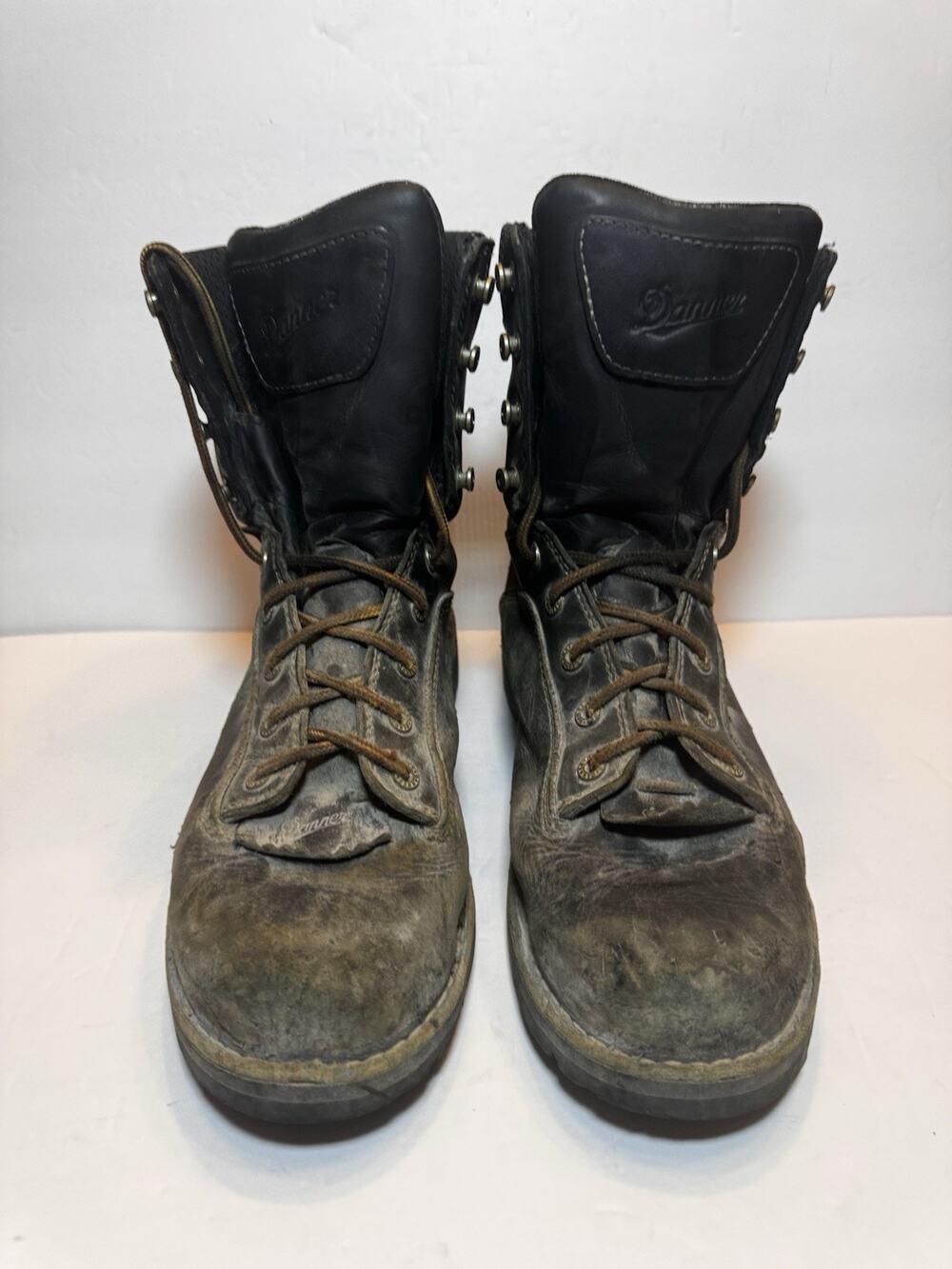 10.5 Danner Quarry Black Leather Work Boots Worn Patina 17309 Broken In Used